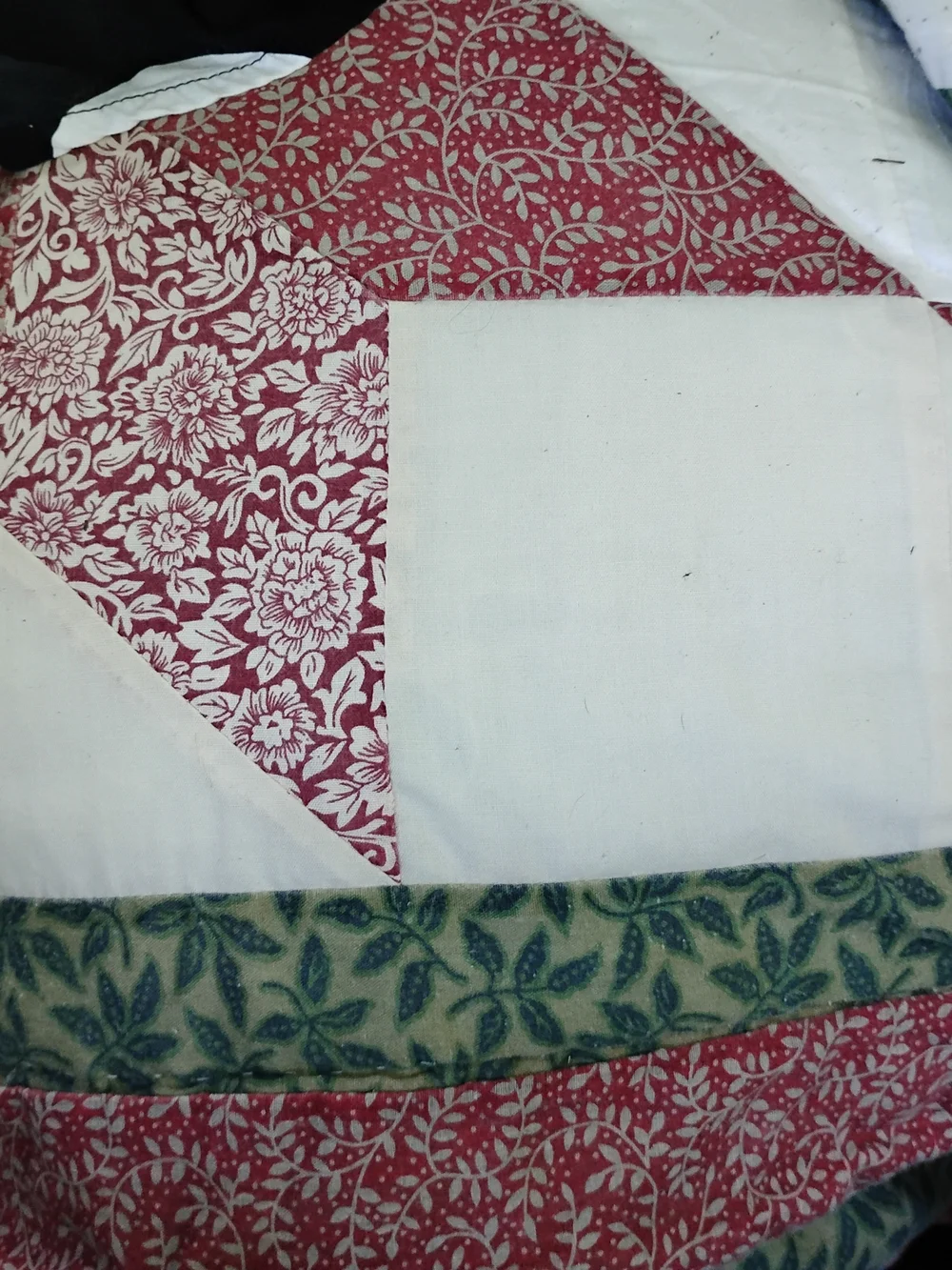 Vintage Red and White Floral Patchwork Comforter& 2Pillow Case